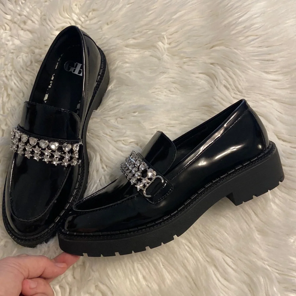 GB SHOES SIZE 9 BNWOT COLOR BLACK SEE ALL PHOTOS - Picture 1 of 12